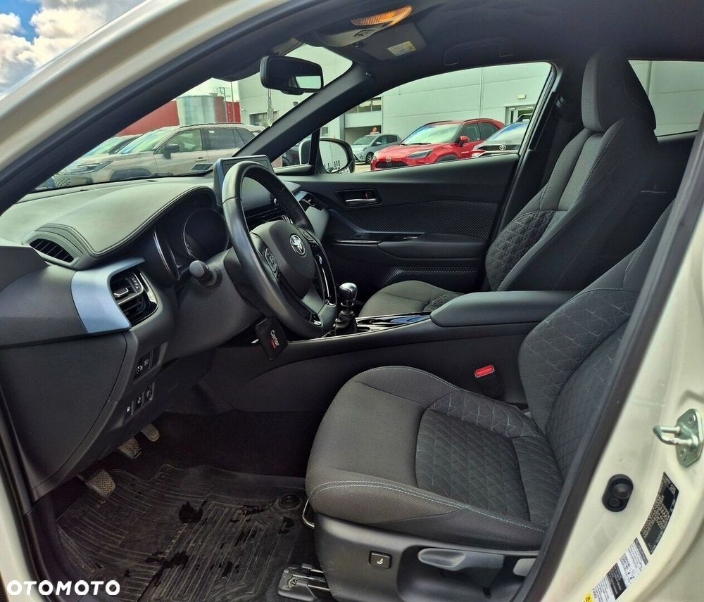 Toyota C-HR 1.2 T Style - 10