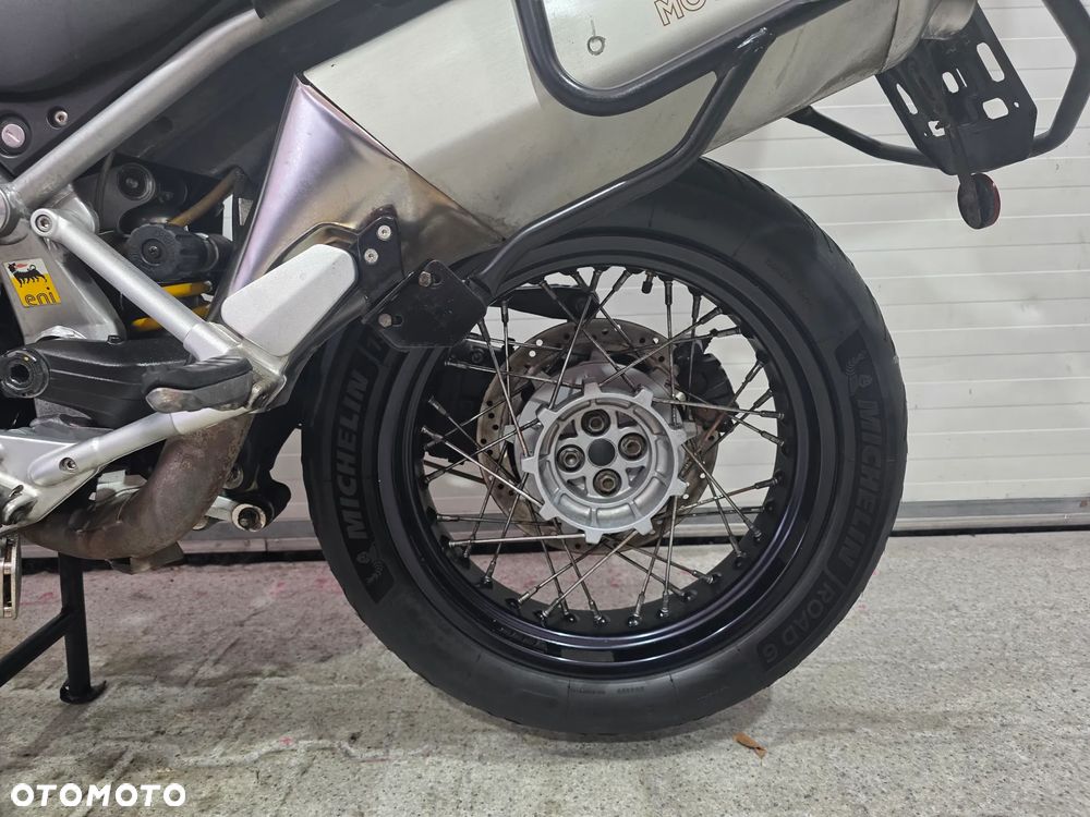 Moto Guzzi Stelvio - 15