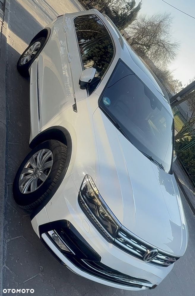 Volkswagen Tiguan - 32