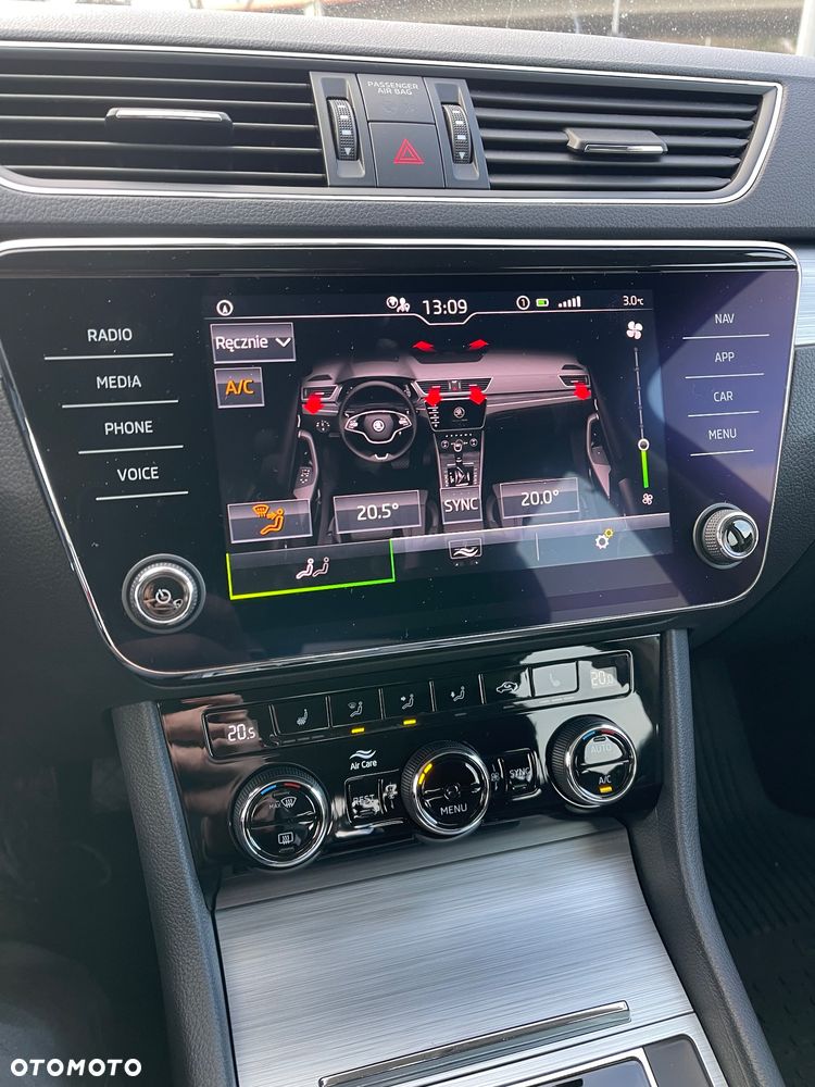 Skoda Superb 2.0 TDI SCR Ambition DSG - 17