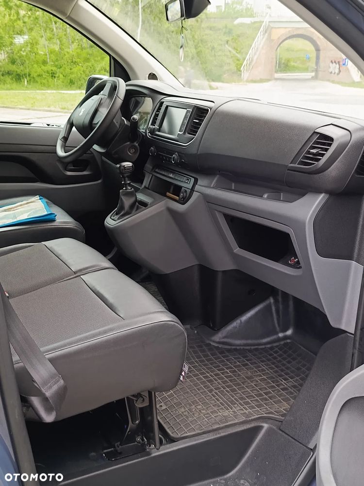 Peugeot Expert - 8