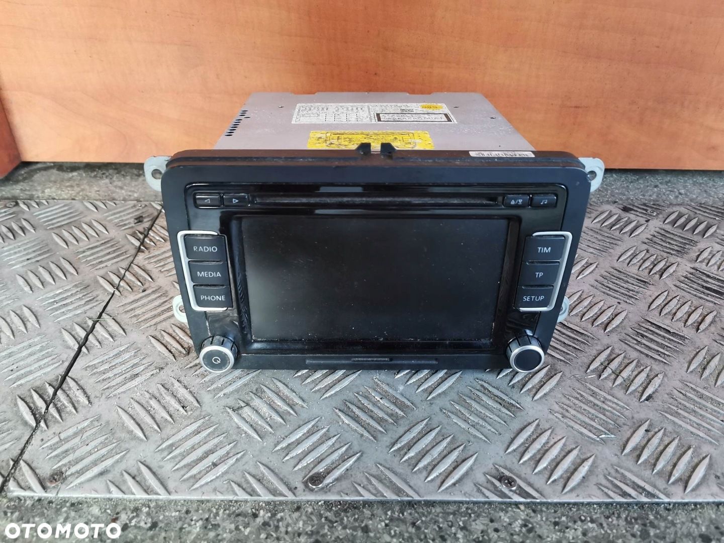 RADIO VW TIGUAN 5N/GOLF VI/PASSAT CC OE 3C8035195 - 1