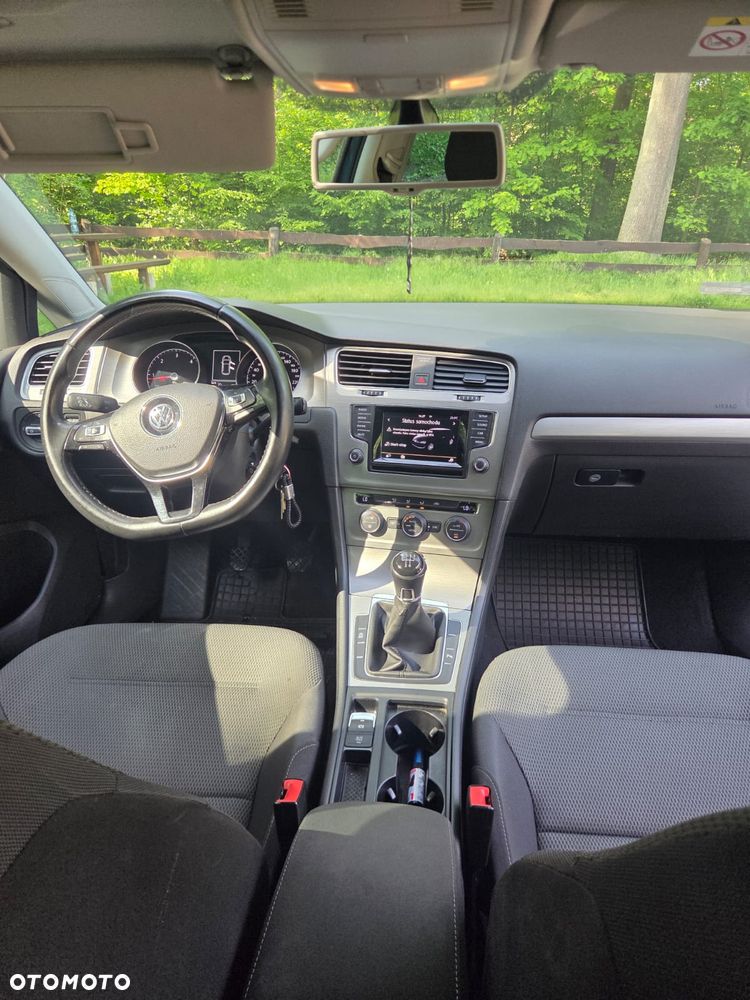 Volkswagen Golf - 9