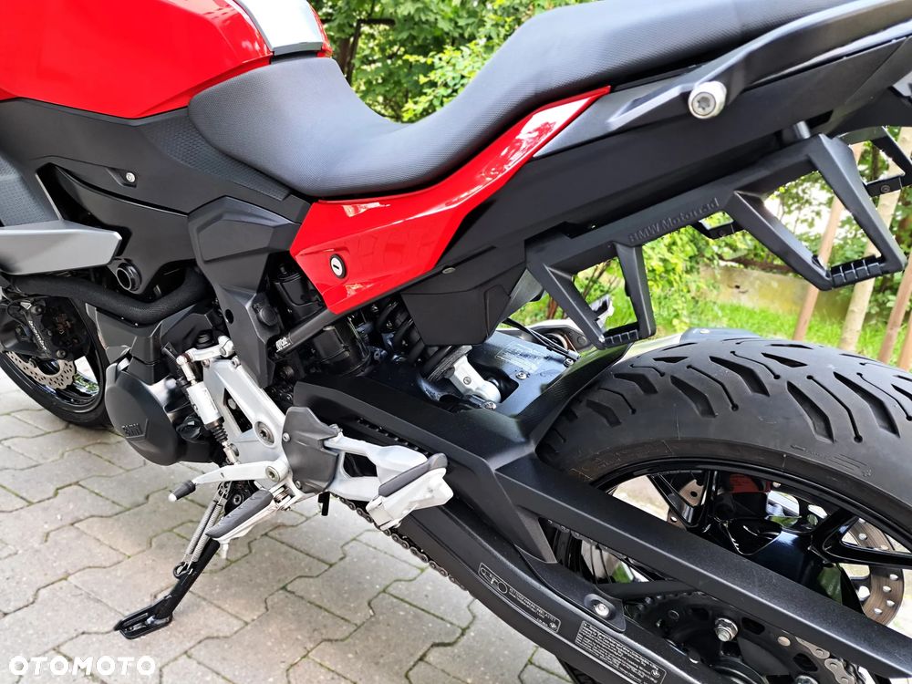 BMW XR - 19