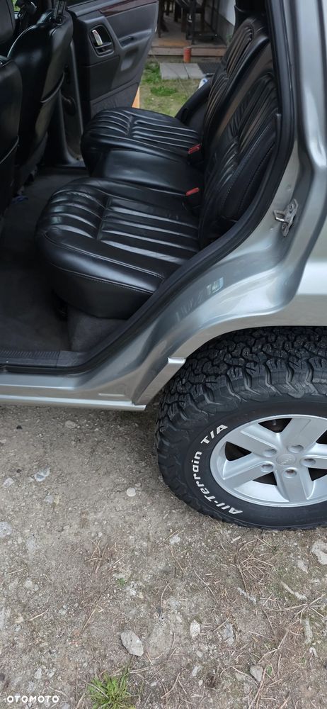 Jeep Grand Cherokee - 28