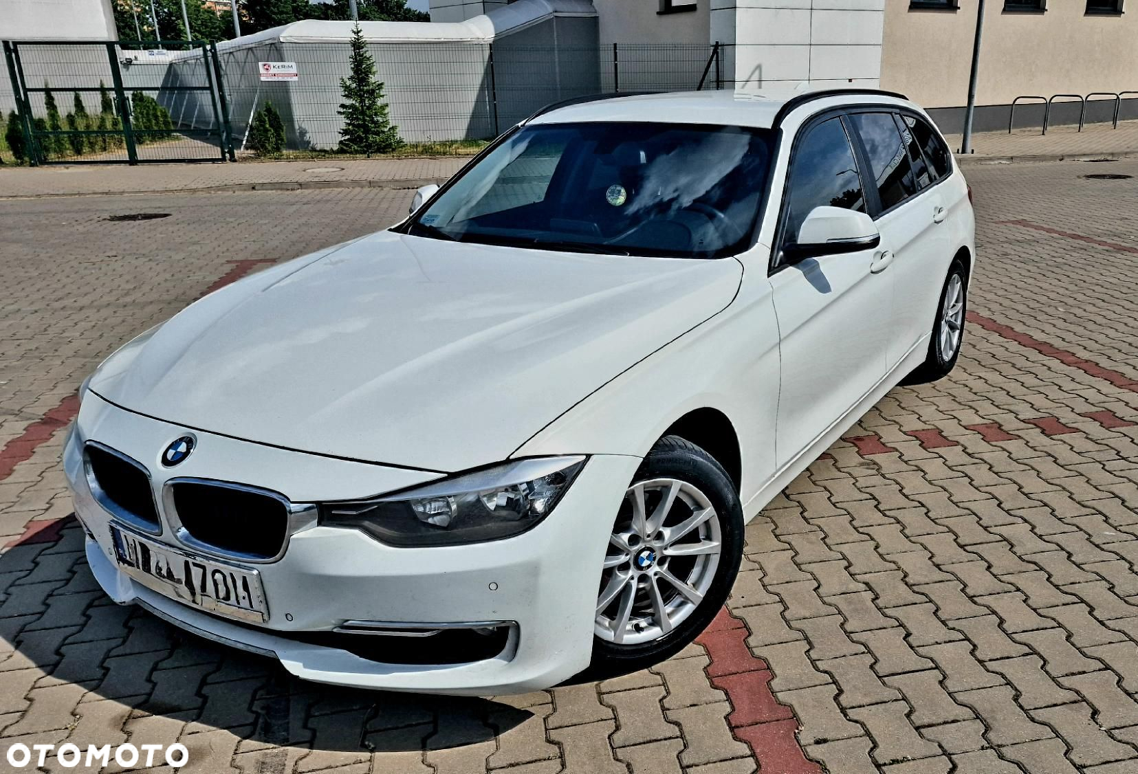 BMW Seria 3 318d Touring - 5