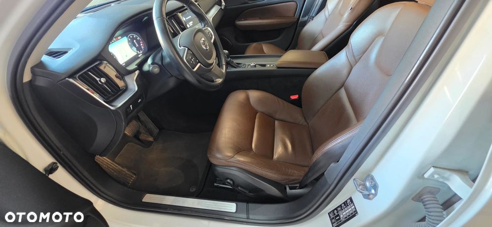Volvo V60 T5 Geartronic Momentum - 9