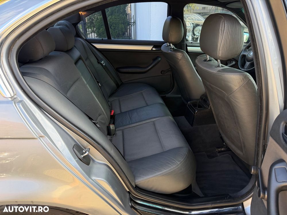 BMW Seria 3 316i Edition Sport - 15