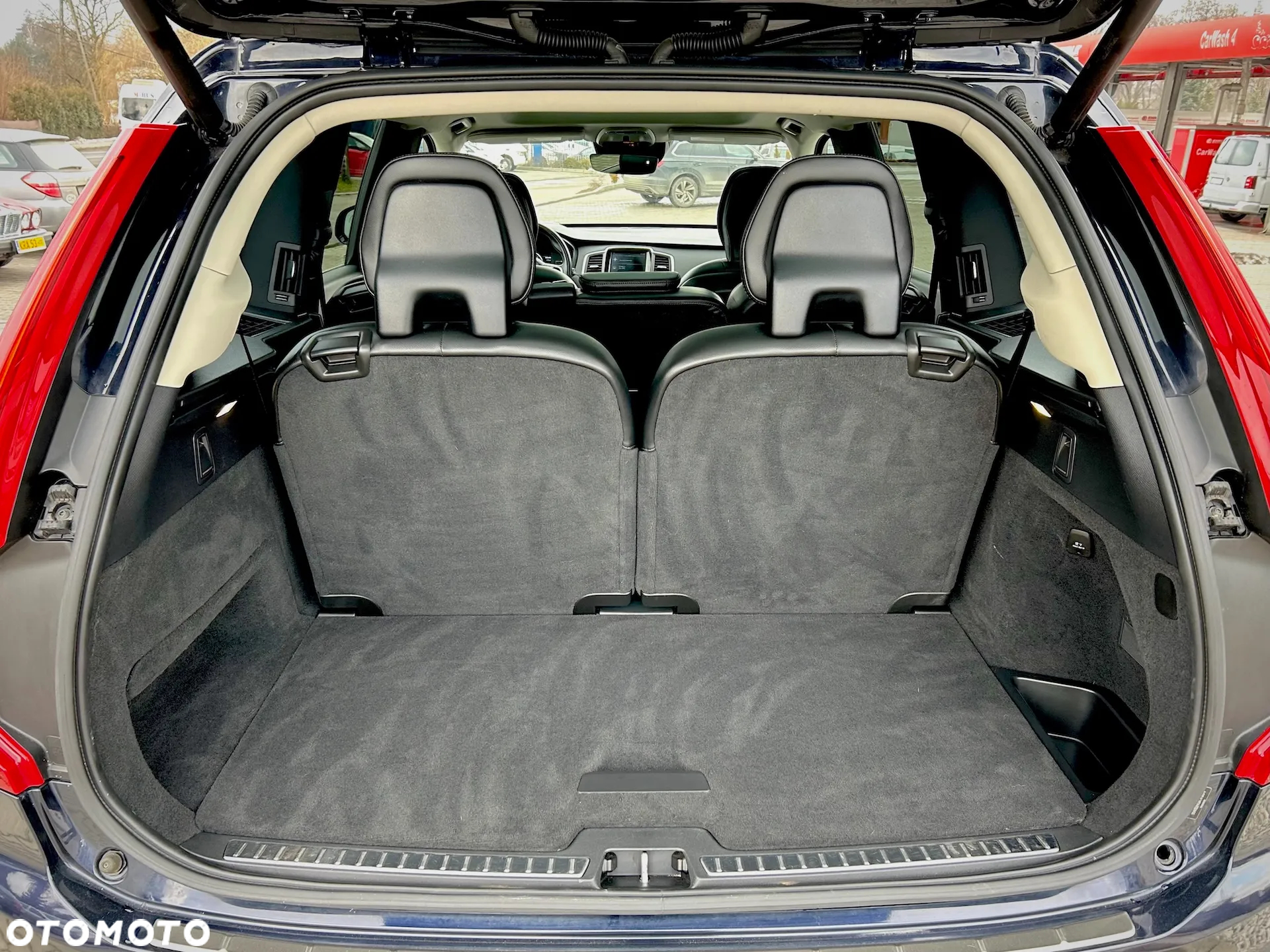 Volvo XC 90 T5 AWD Geartronic Momentum - 24