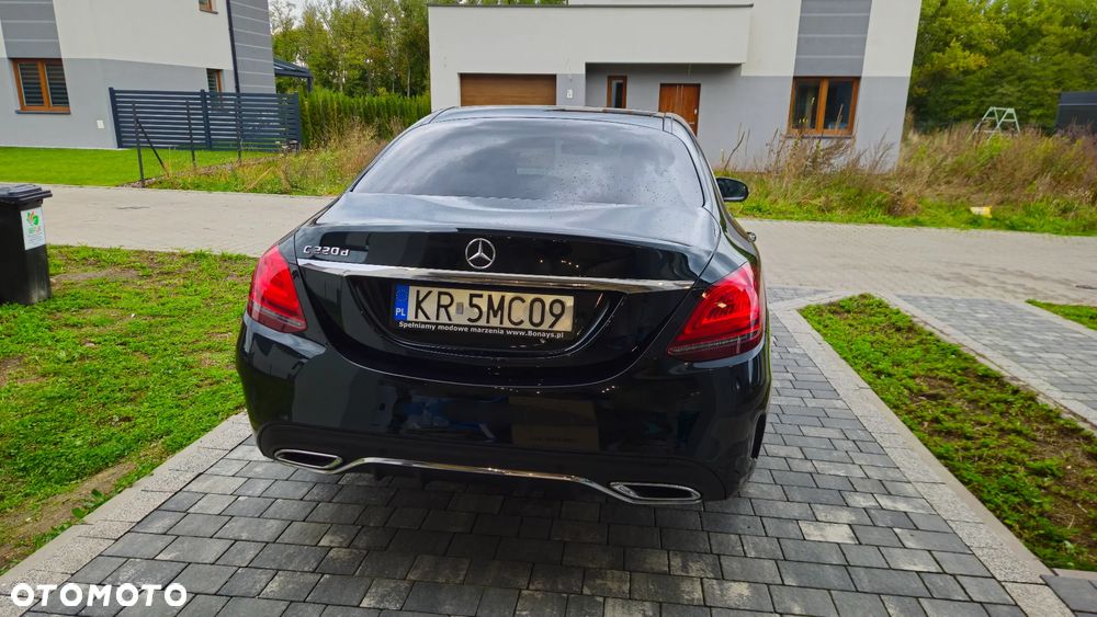 Mercedes-Benz Klasa C 220 d 9G-TRONIC - 11