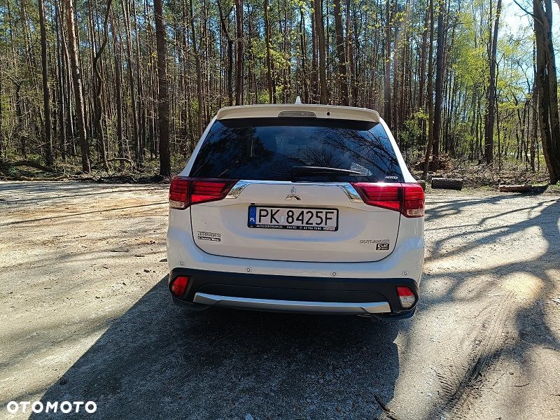 Mitsubishi Outlander 2.0 Intense + SDA 4WD CVT - 5