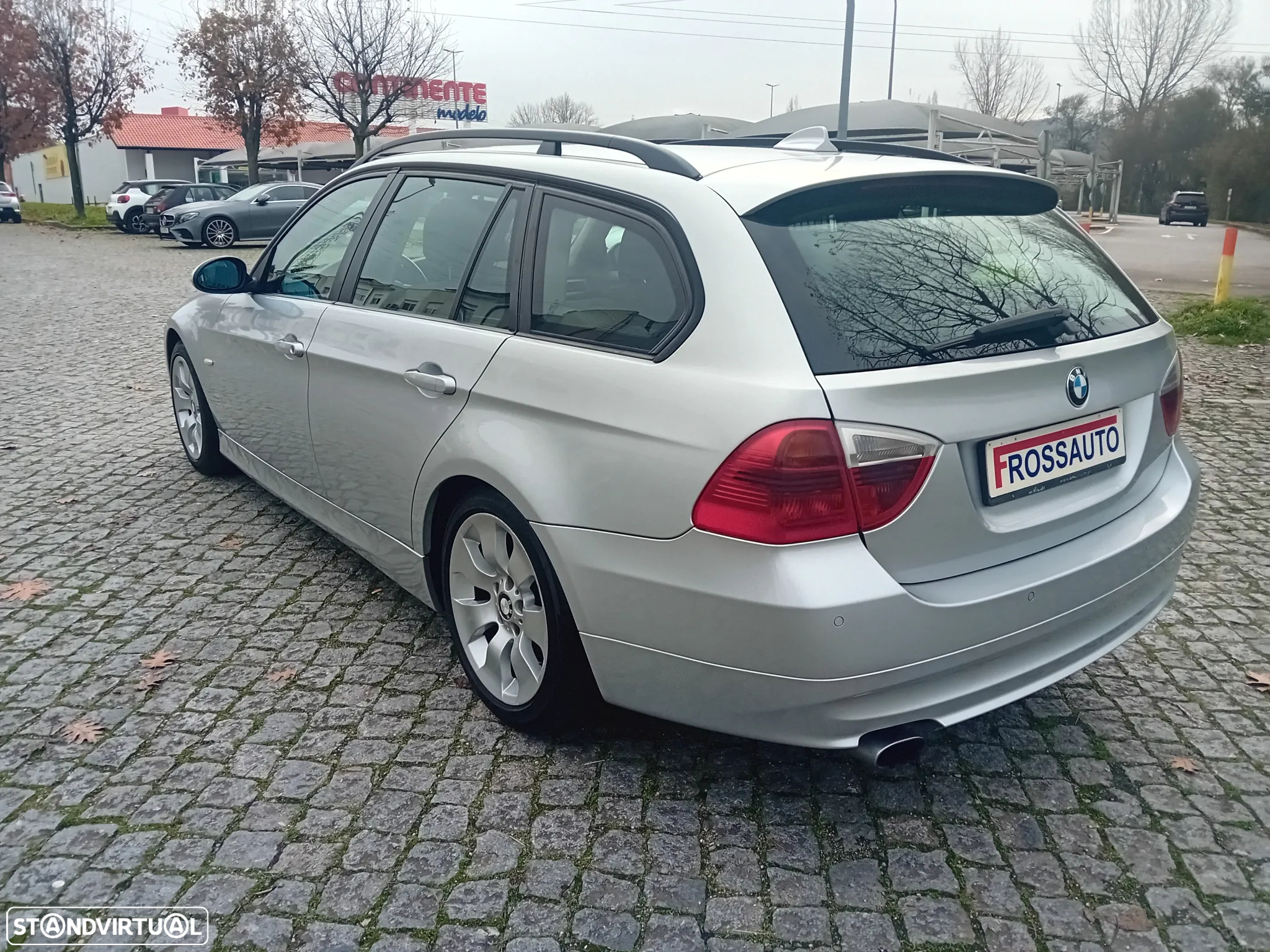 BMW 318 d Touring Navigation - 3