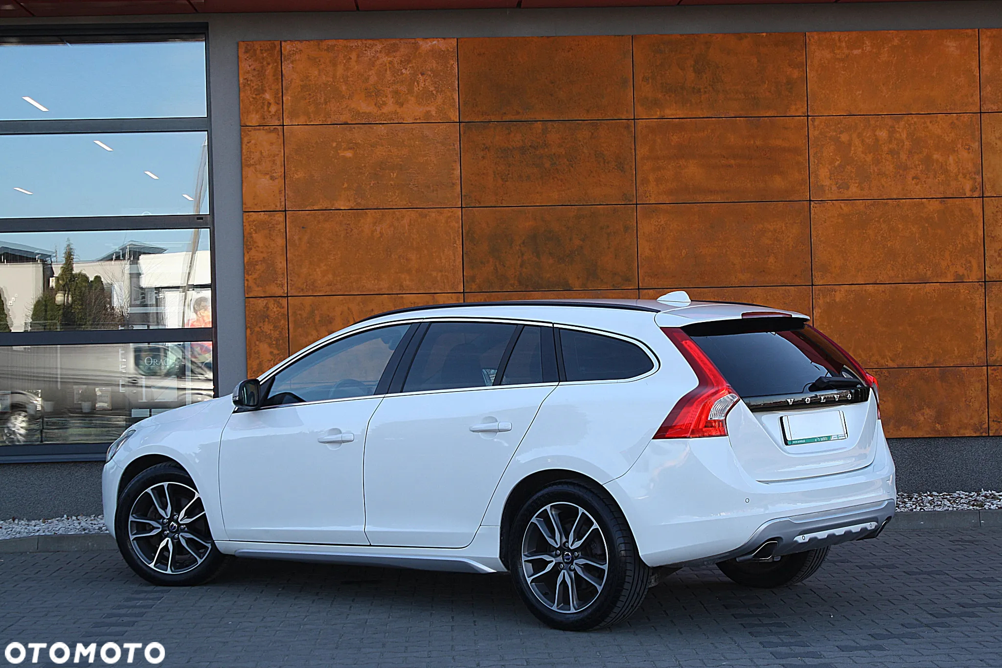 Volvo V60 - 2