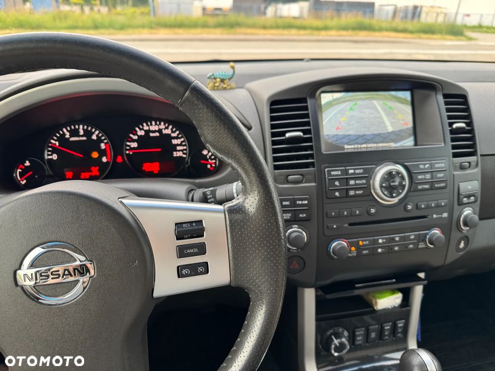 Nissan Pathfinder - 7
