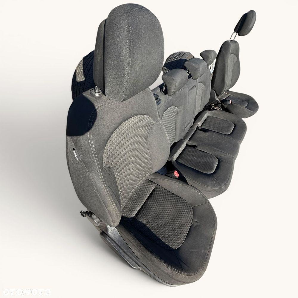 Fotele Kanapa komplet Hyundai IX35 2013r - materiałowe UK - 1000zł komplet - 5