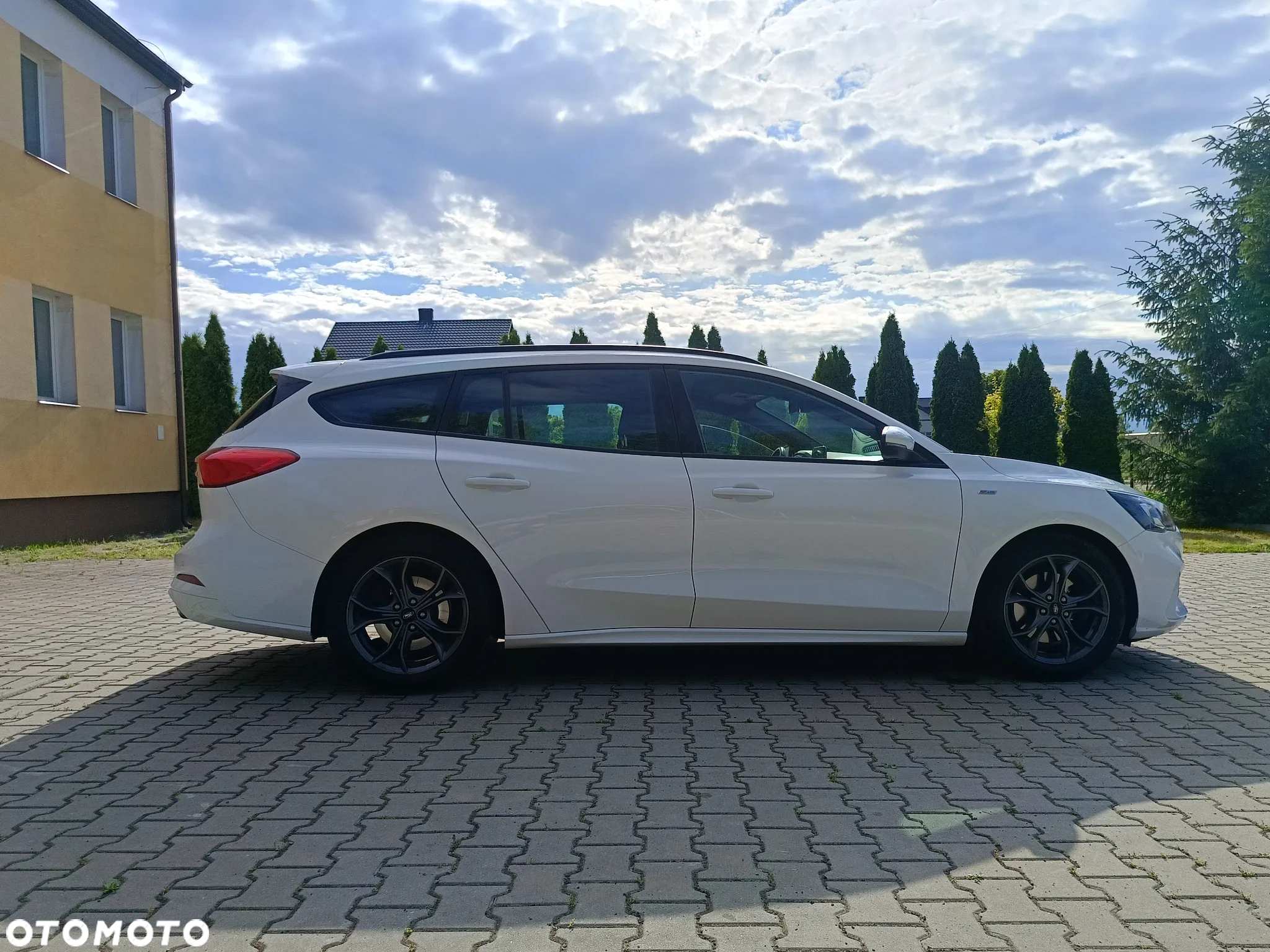 Ford Focus Turnier 1.5 EcoBlue Start-Stopp-System ST-LINE DESIGN - 5