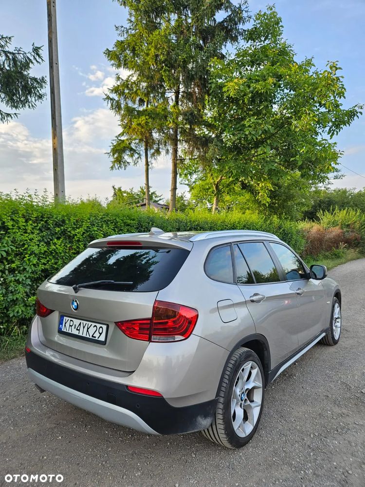 BMW X1 sDrive18d - 11