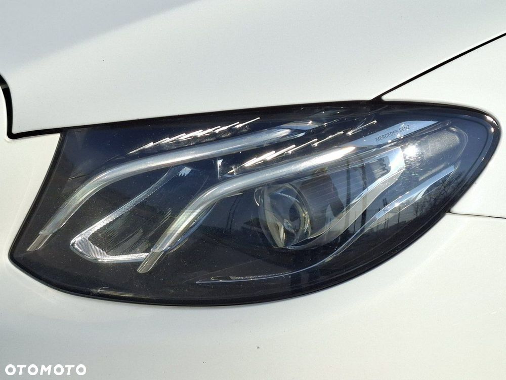 Mercedes-Benz Klasa E 220 d Business Edition 9G-TRONIC - 11