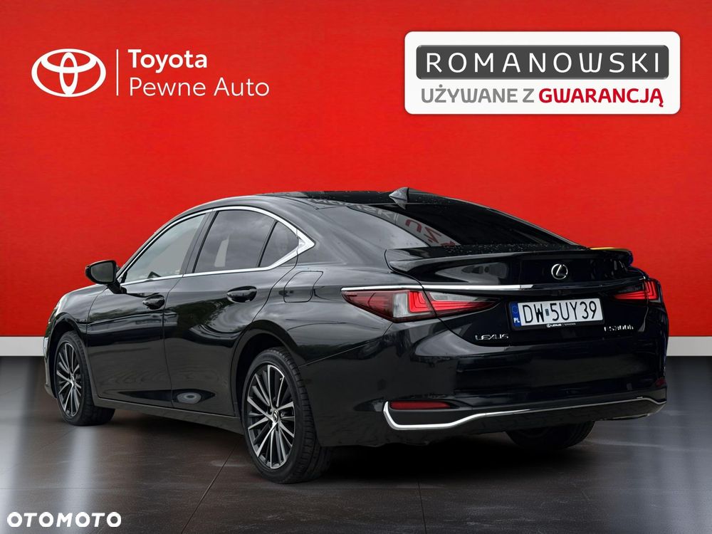Lexus ES 300h Business Edition - 9
