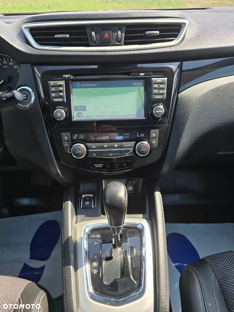 Nissan Qashqai 1.2 DIG-T N-Connecta Xtronic EU6 - 6