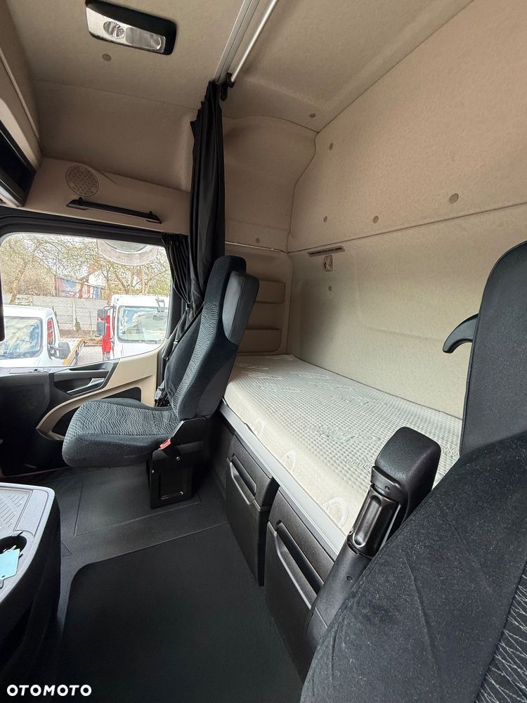 Mercedes-Benz Actros 1848 - 18