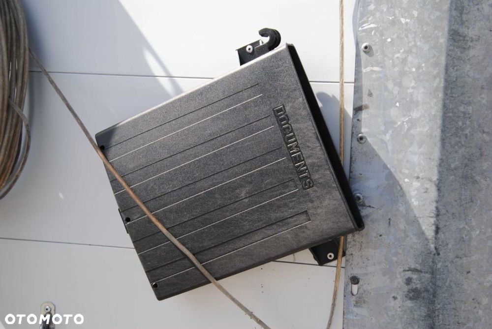 Schmitz Cargobull SCS kurtyna, podnoszona oś - 11