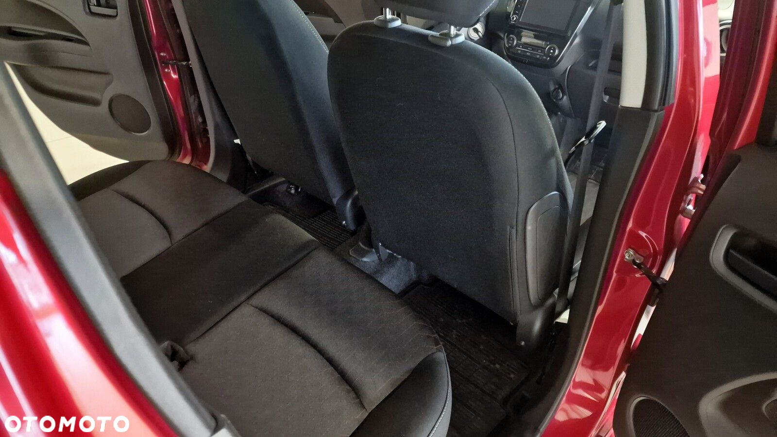 Mitsubishi Space Star 1.2 AS&G Instyle CVT - 27