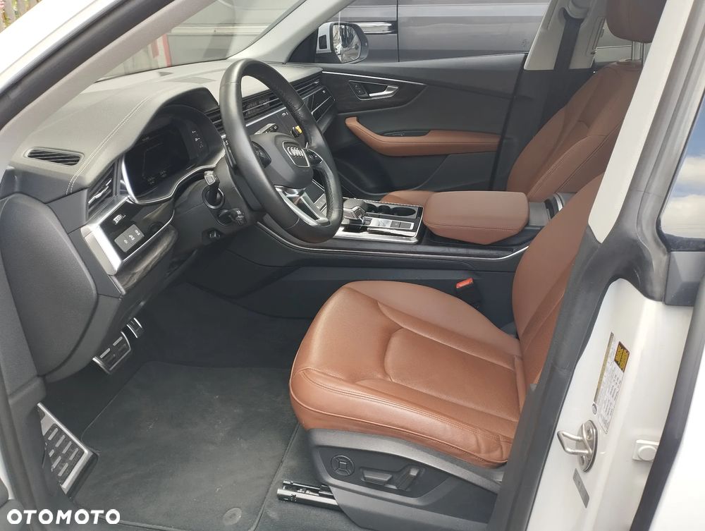 Audi Q8 SUV TFSI quattro 250 kW tiptronic S line business - 13