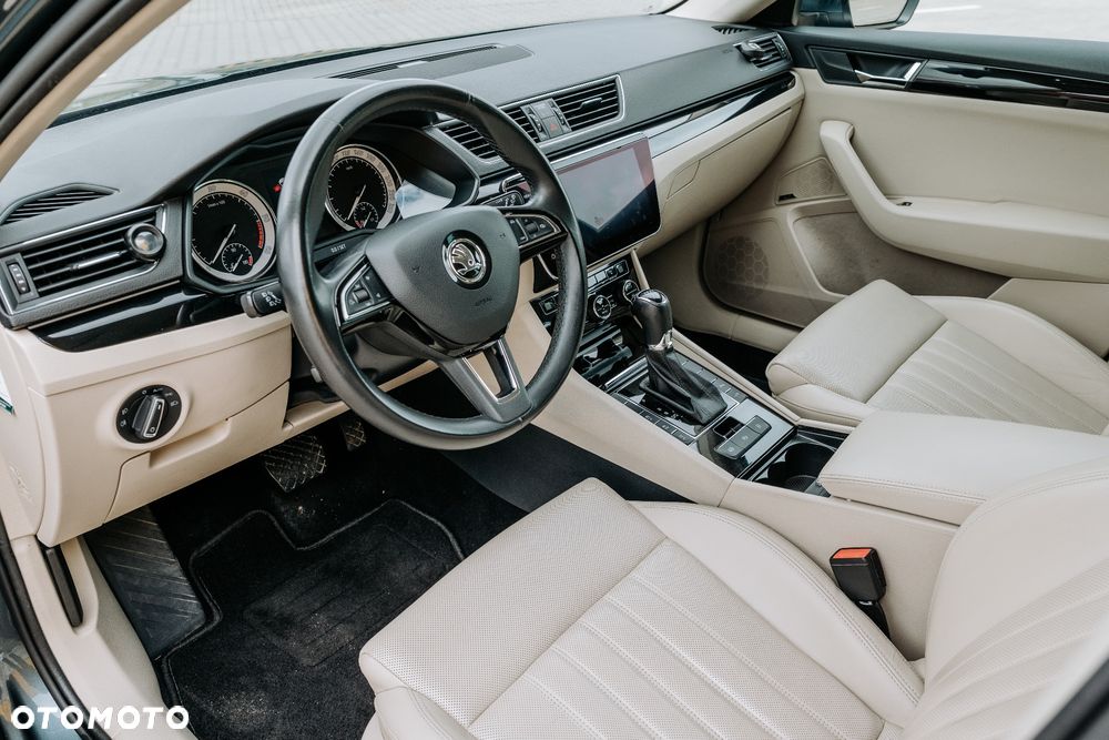 Skoda Superb 2.0 TDI SCR L&K DSG - 7