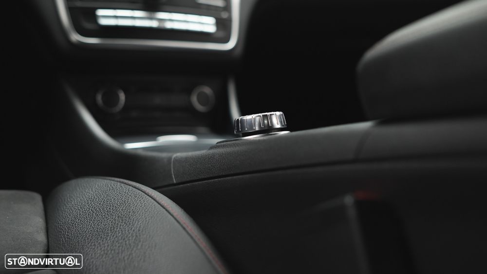 Mercedes-Benz CLA 180 d 7G-DCT AMG Line - 59