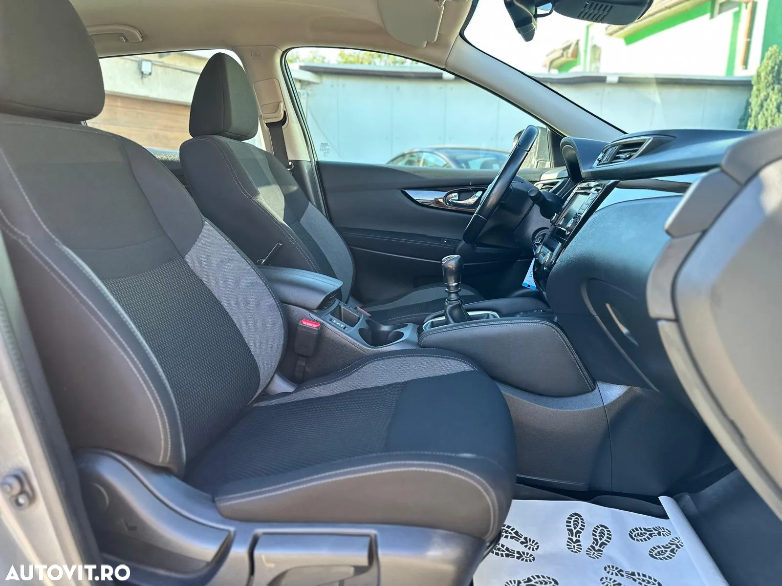 Nissan Qashqai 1.3 138CP 2WD Visia - 30
