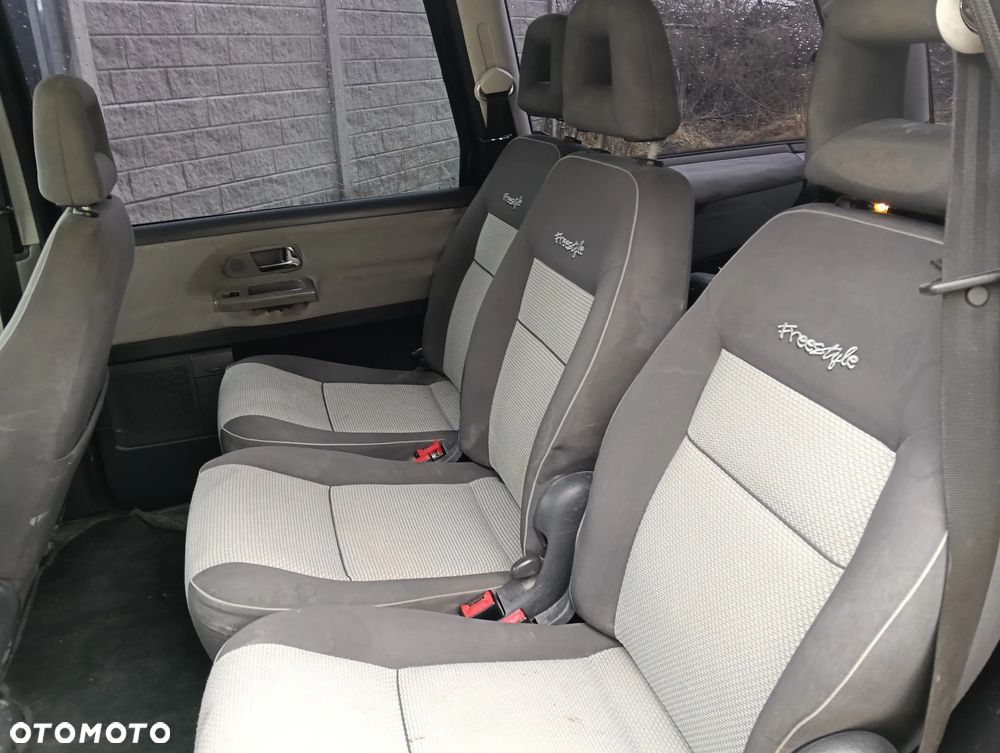 Volkswagen Sharan 2.0 TDI Freestyle - 16