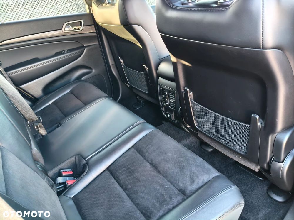 Jeep Grand Cherokee - 9