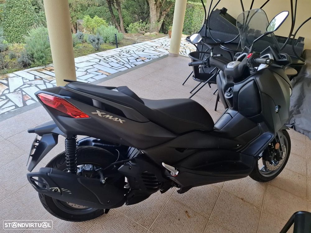 Yamaha X-Max - 5