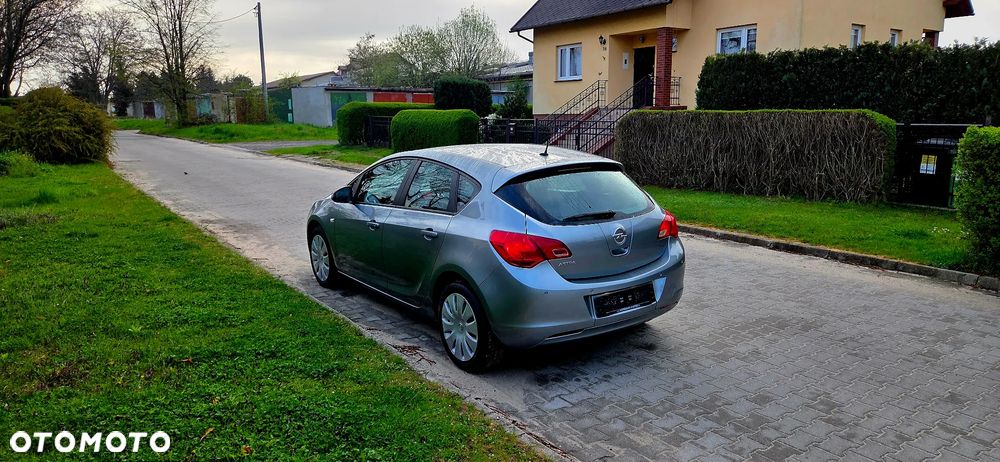 Opel Astra 1.6 ENERGY - 4