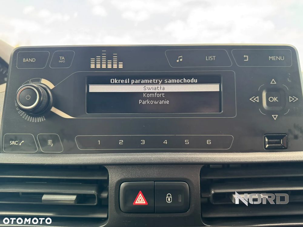 Peugeot Partner 4x4 1.5 Long Premium - 26