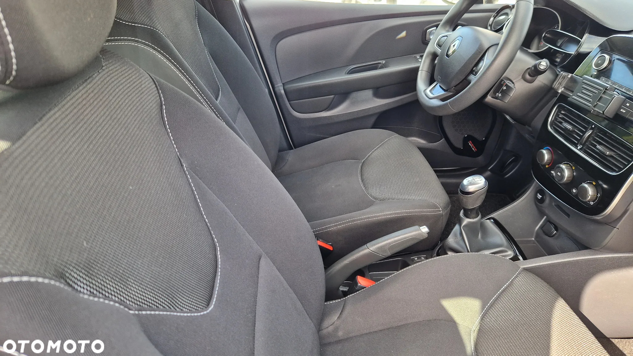 Renault Clio 0.9 Energy TCe Limited - 12