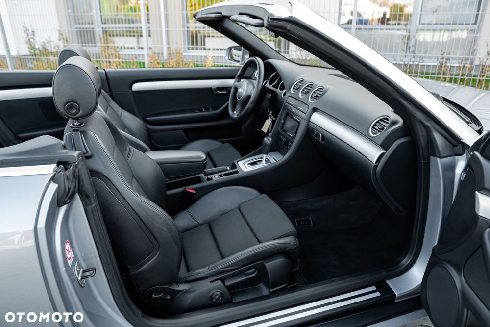 Audi A4 Cabrio - 33
