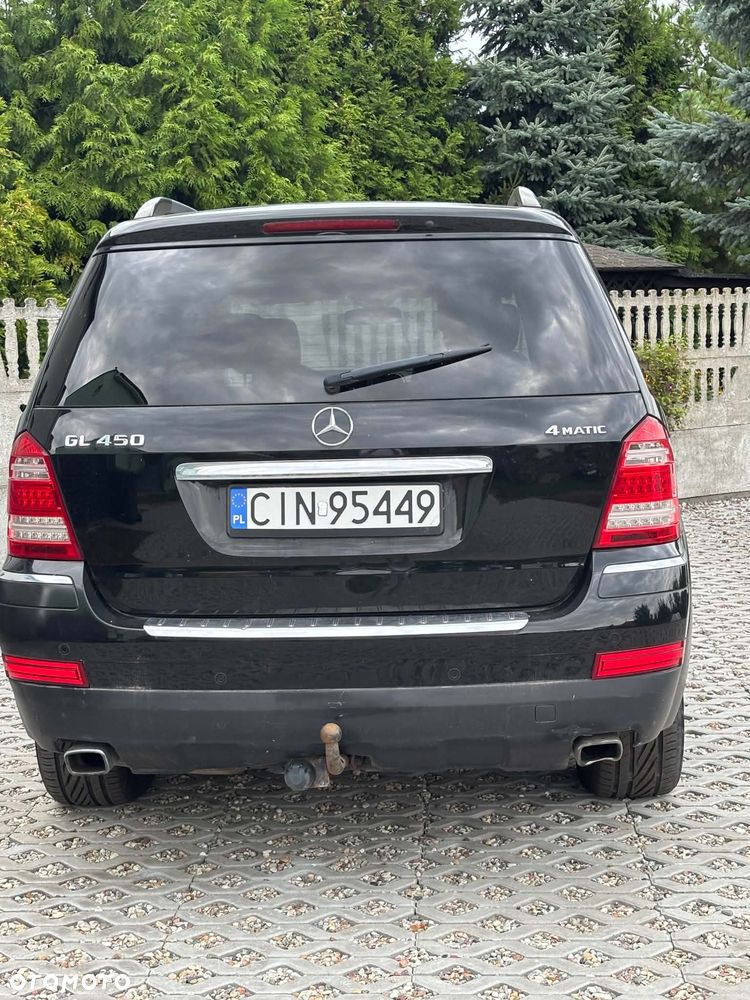 Mercedes-Benz GL 450 - 4