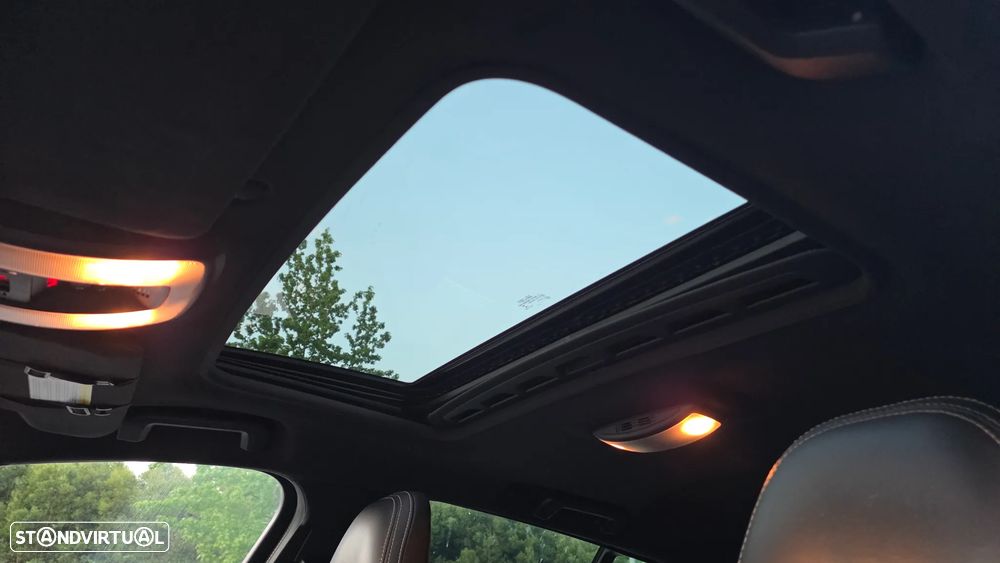 Volvo V60 D6 Plug-In-Hybrid AWD Geartronic Summum - 30