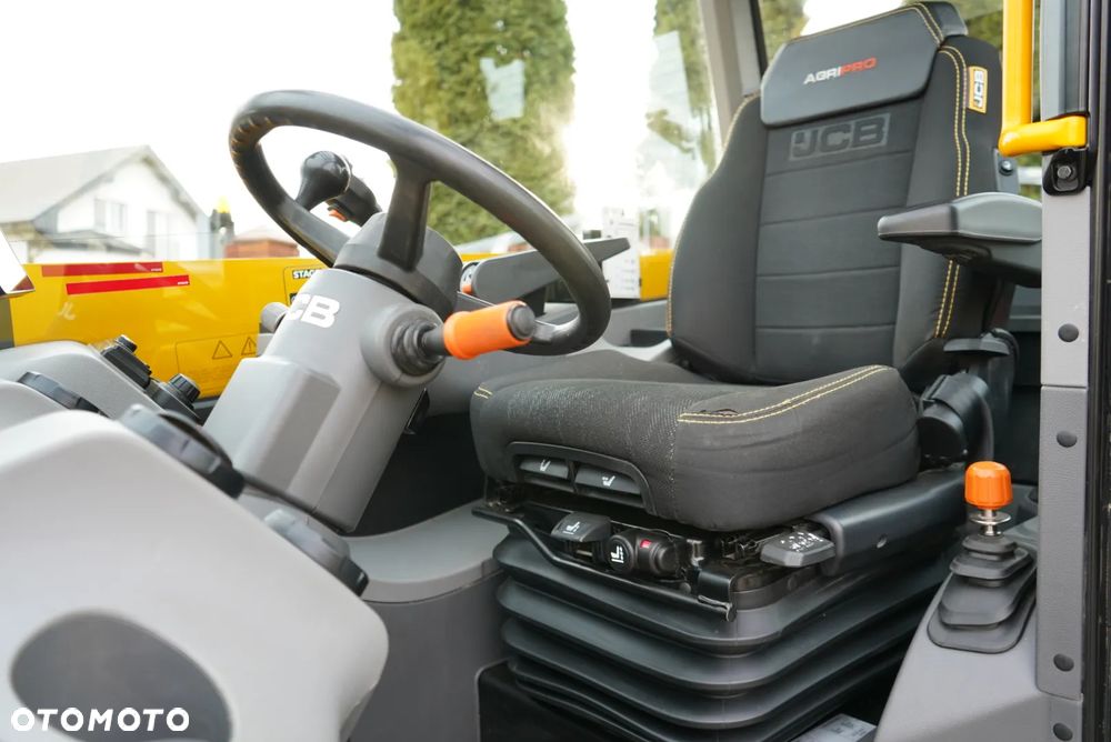 JCB 542-70 AGRI PRO - 10