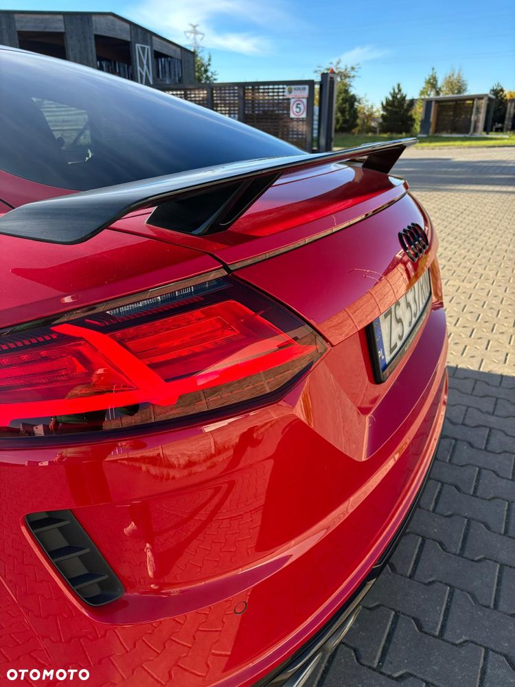 Audi TT S Coupé - 16