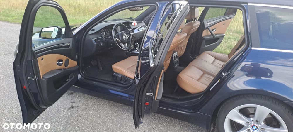BMW Seria 5 530d Touring Edition Sport - 6