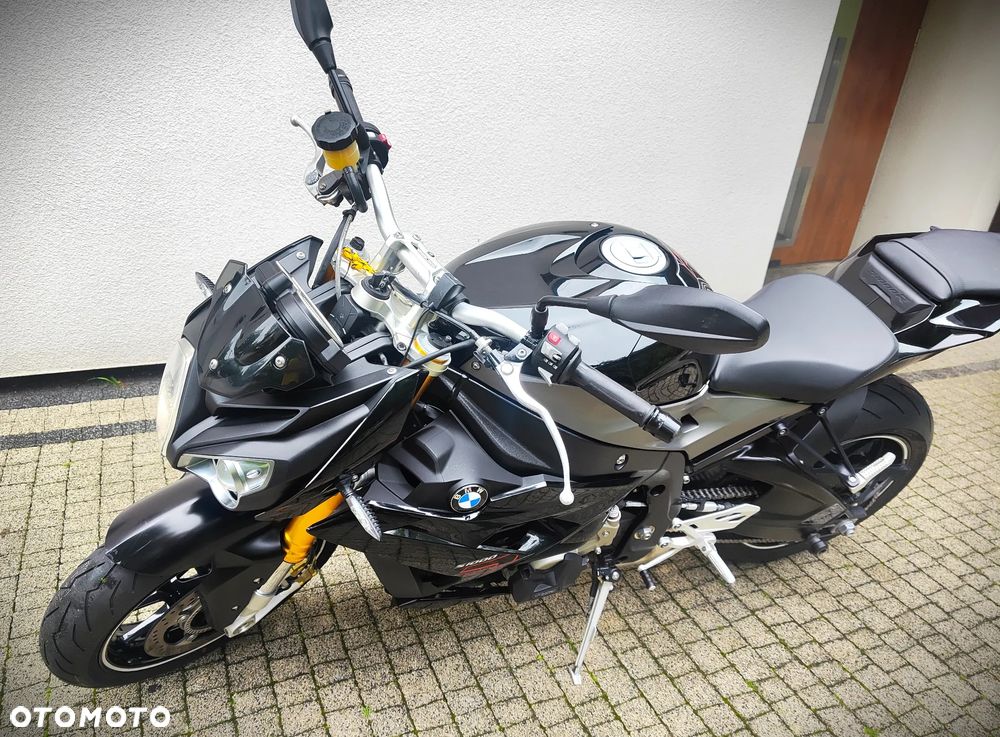 BMW S - 18