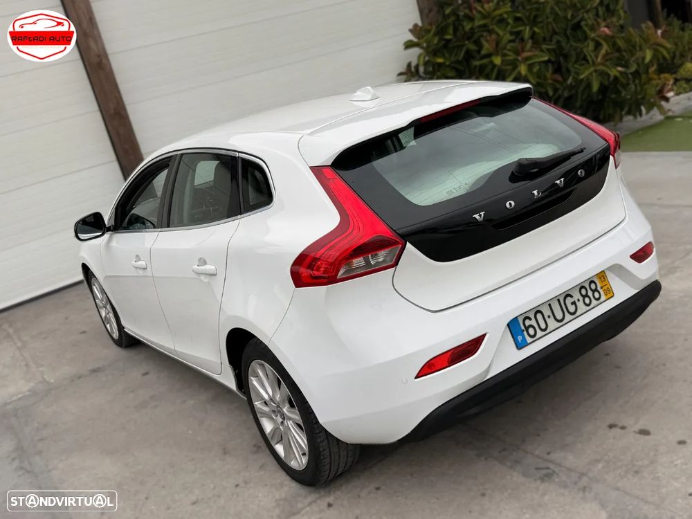 Volvo V40 D2 Momentum - 7