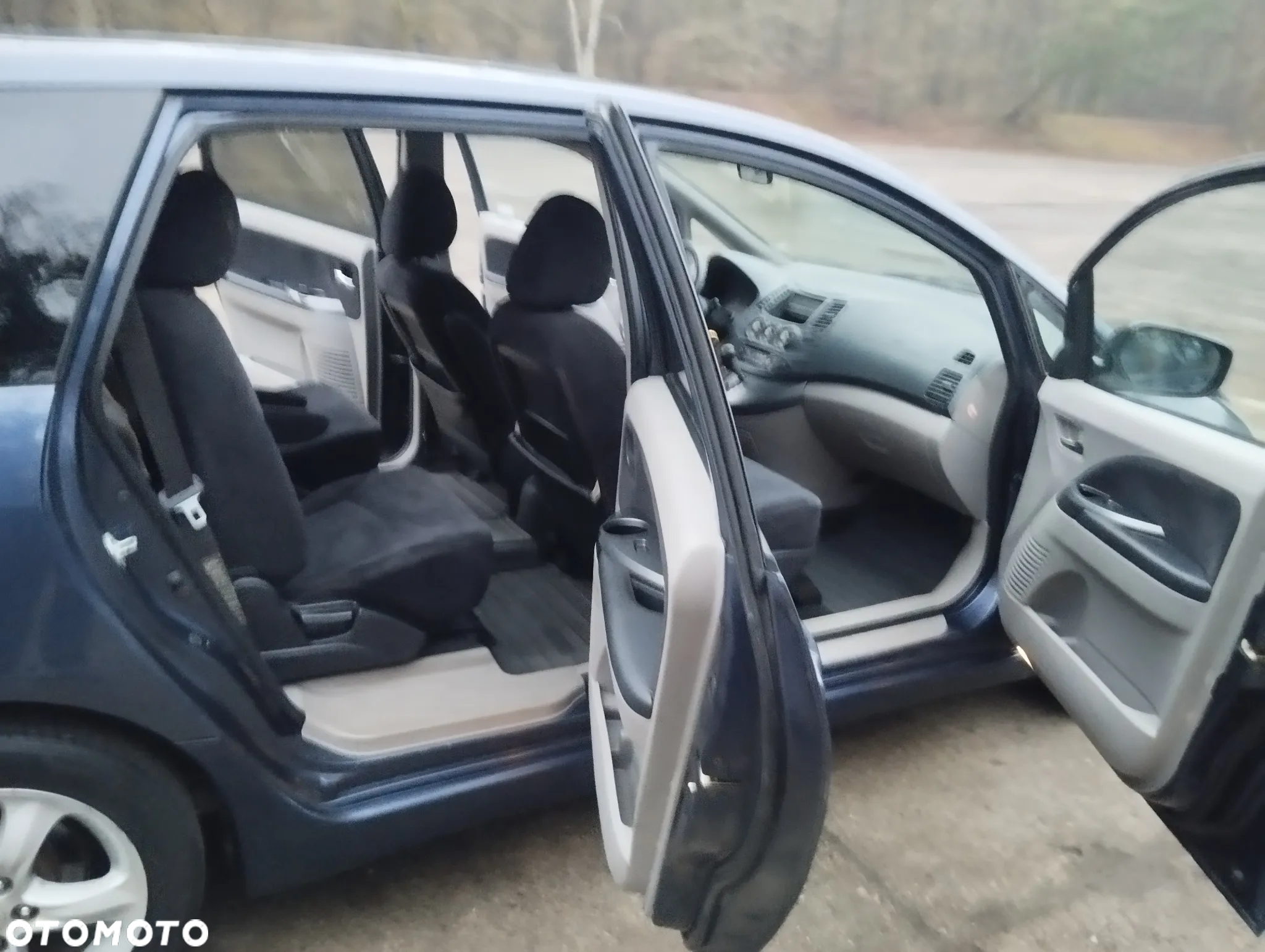Mitsubishi Grandis 2.4 Automatik Invite - 8