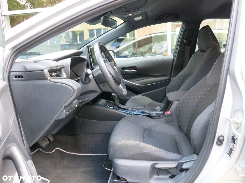 Toyota Corolla 1.8 Hybrid Comfort - 12