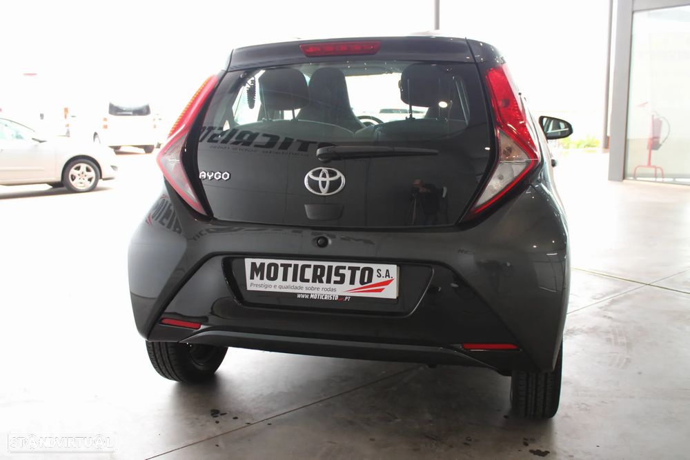 Toyota Aygo 1.0 X-Play+X-Touch - 4