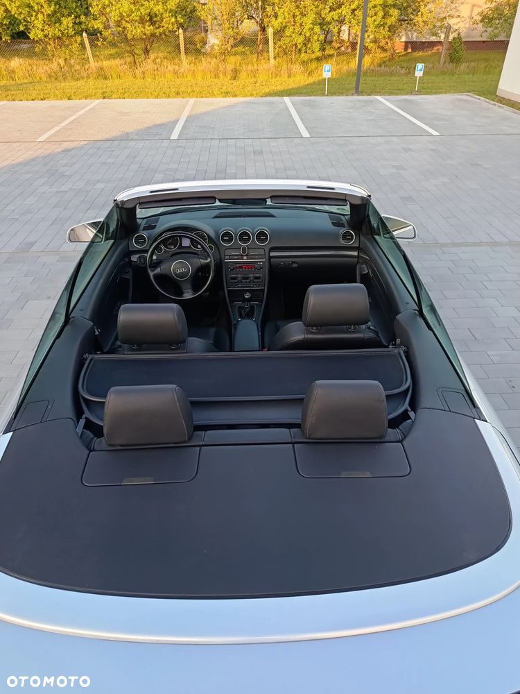 Audi A4 Cabrio 1.8 T - 38
