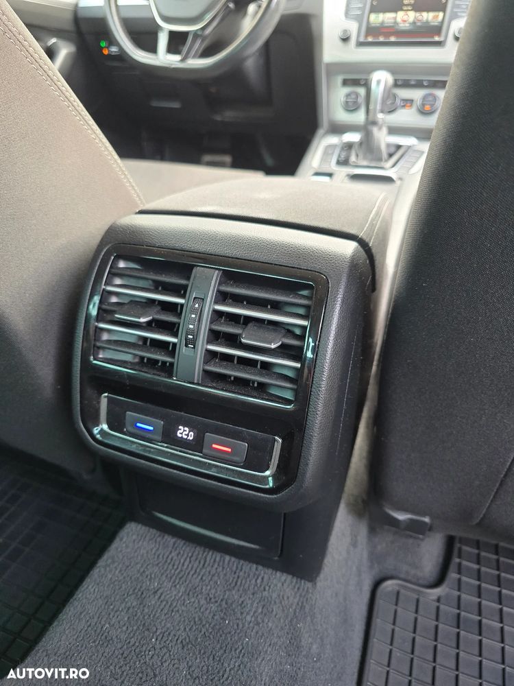 Volkswagen Passat 2.0 TDI DSG Comfortline - 11